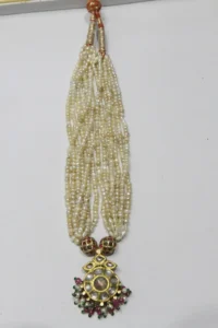 Classic Pearl Kundan Pendant Necklace
