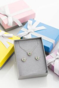 Elegant Heart-Shaped Crystal Jewellery Gift Set