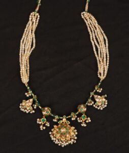 Royal Green Kundan Pearl Necklace